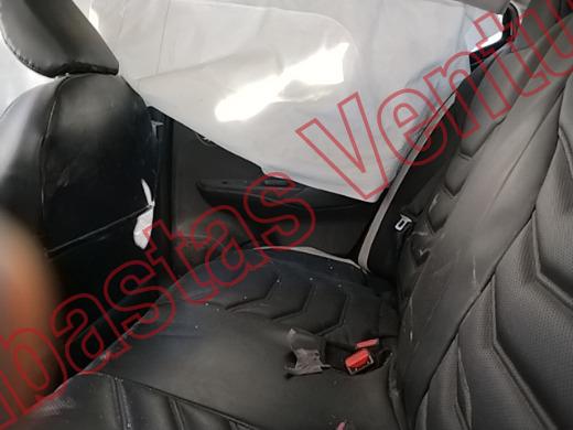 NISSAN VERSA 2021, foto 16 de 19