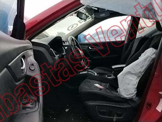 NISSAN X-TRAIL 2016, foto 17 de 19