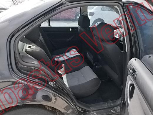 VOLKSWAGEN JETTA 2005, foto 13 de 19