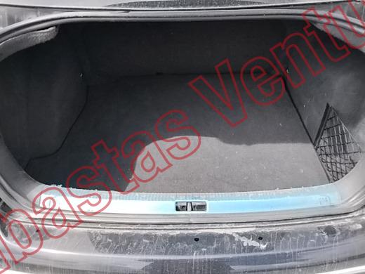 VOLKSWAGEN JETTA 2005, foto 15 de 19