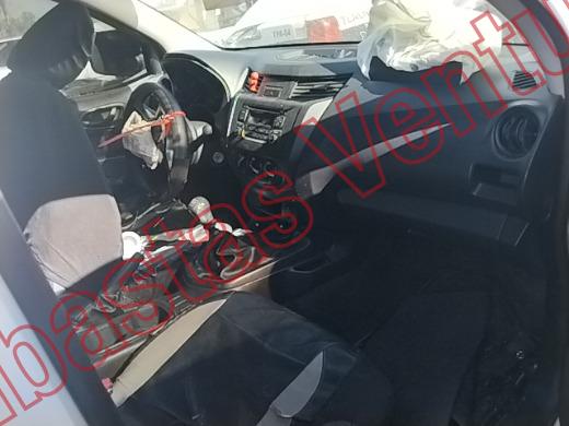 NISSAN NP 300 2023, foto 12 de 19