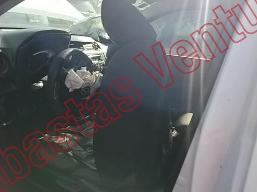 NISSAN NP 300 2023, foto 17 de 19