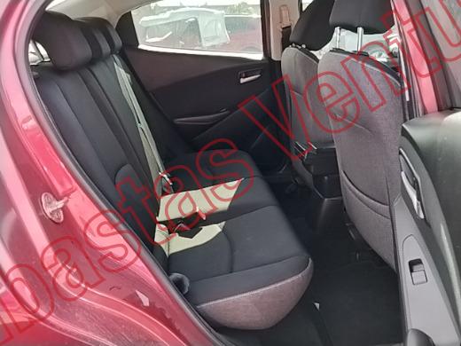MAZDA MAZDA 2 2024, foto 13 de 19