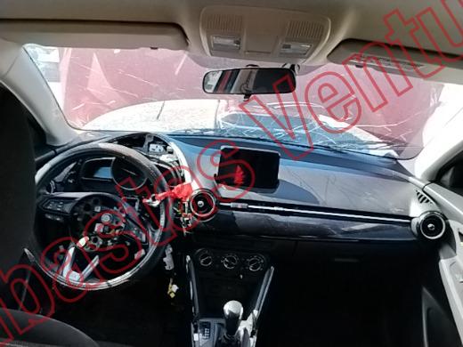 MAZDA MAZDA 2 2024, foto 14 de 19