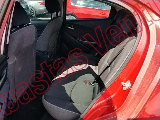MAZDA MAZDA 2 2024, foto 16 de 19