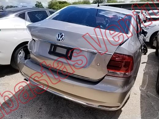VOLKSWAGEN VENTO 2017, foto 5 de 19