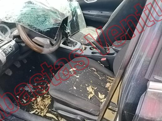 NISSAN SENTRA 2016, foto 17 de 19
