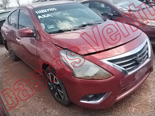 NISSAN VERSA 2019, foto 4 de 19