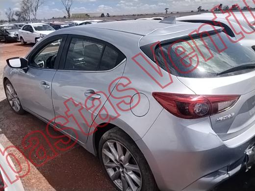 MAZDA MAZDA 3 2017, foto 8 de 19