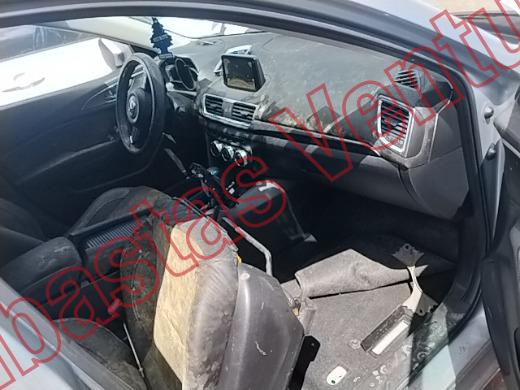 MAZDA MAZDA 3 2017, foto 12 de 19