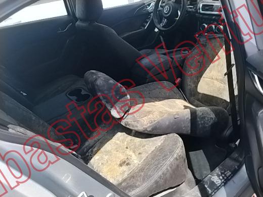 MAZDA MAZDA 3 2017, foto 13 de 19
