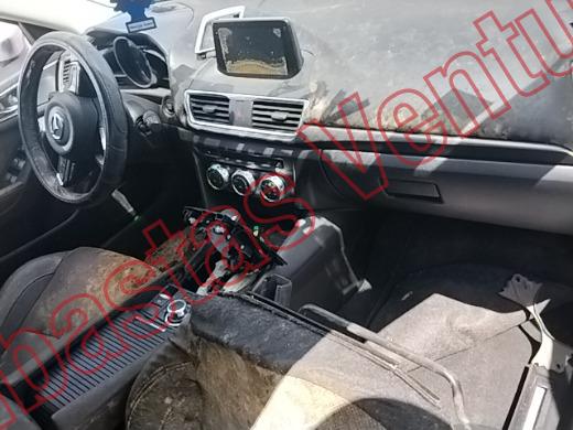 MAZDA MAZDA 3 2017, foto 14 de 19