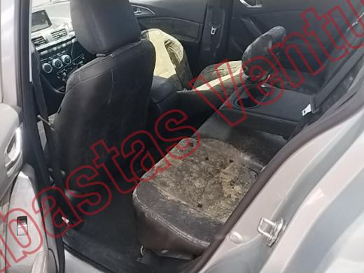 MAZDA MAZDA 3 2017, foto 16 de 19