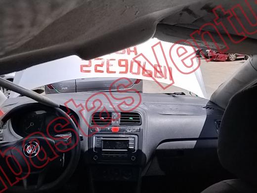 VOLKSWAGEN VENTO 2019, foto 14 de 19