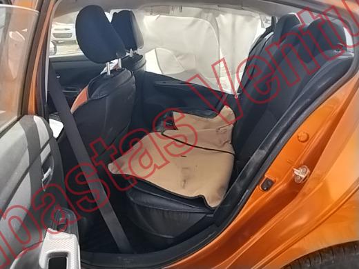 NISSAN VERSA 2024, foto 16 de 19