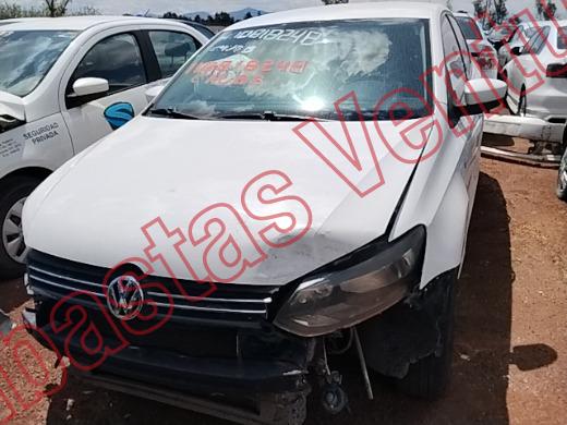 VOLKSWAGEN VENTO 2015, foto 2 de 19