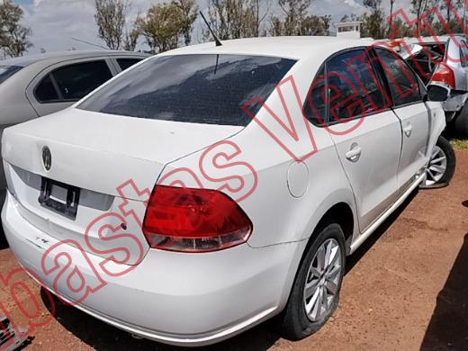 VOLKSWAGEN VENTO 2015, foto 5 de 19
