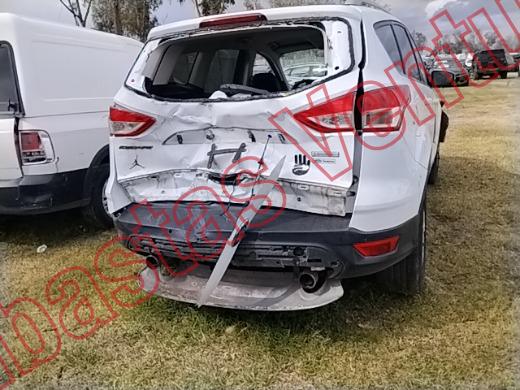 FORD ESCAPE 2016, foto 6 de 19