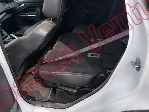 FORD ESCAPE 2016, foto 16 de 19