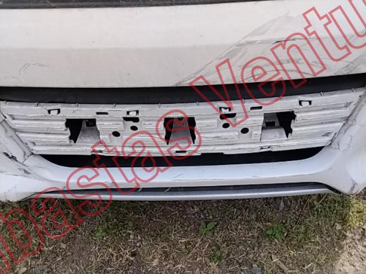 FORD ESCAPE 2016, foto 18 de 19