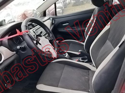 NISSAN VERSA 2022, foto 17 de 19