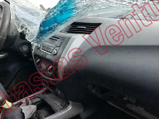 NISSAN FRONTIER  2016, foto 14 de 19