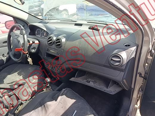 CHEVROLET AVEO 2016, foto 14 de 19