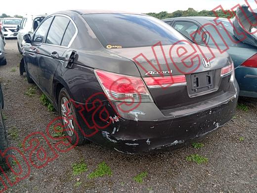 HONDA ACCORD 2011, foto 7 de 19