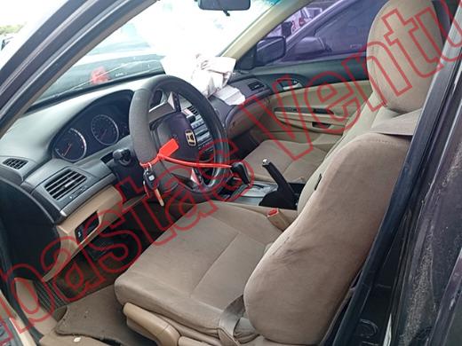 HONDA ACCORD 2011, foto 17 de 19