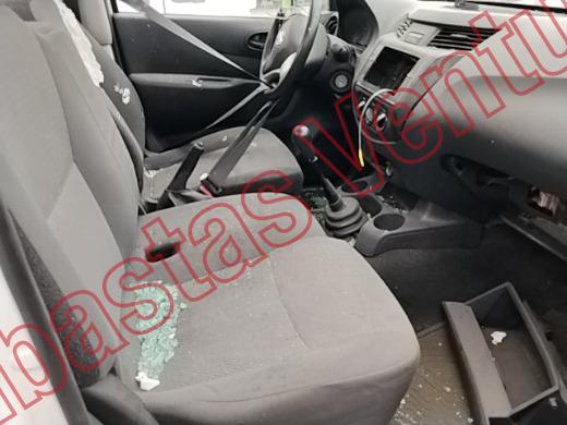NISSAN NP300 2019, foto 13 de 19