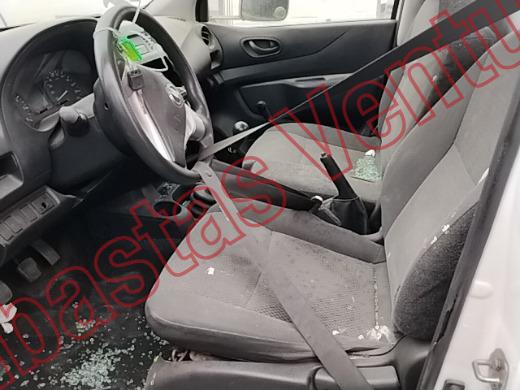NISSAN NP300 2019, foto 16 de 19