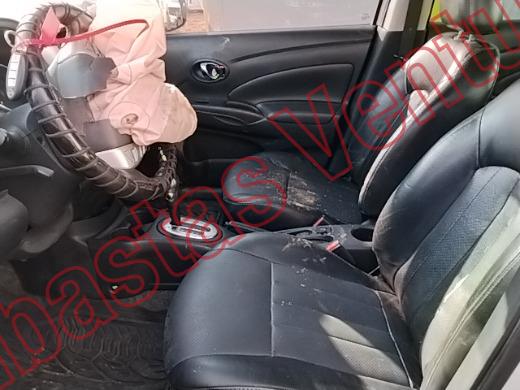 NISSAN VERSA 2016, foto 17 de 19
