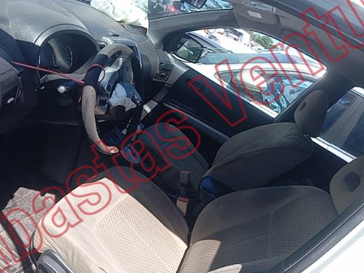 NISSAN X-TRAIL 2013, foto 17 de 19