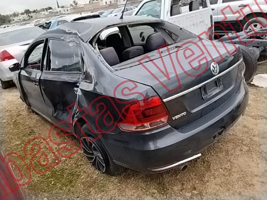 VOLKSWAGEN VENTO 2016, foto 7 de 19