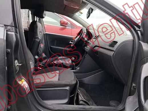 VOLKSWAGEN VENTO 2016, foto 12 de 19