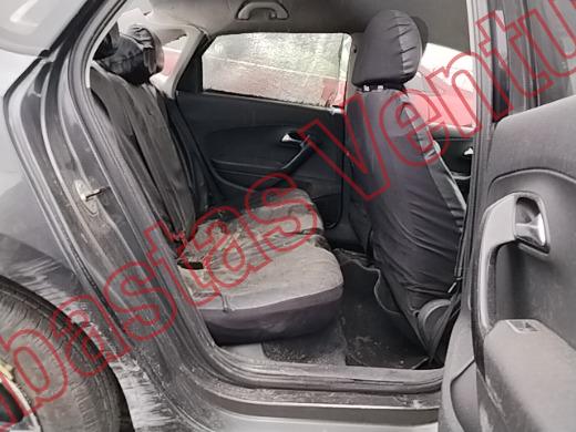 VOLKSWAGEN VENTO 2016, foto 13 de 19
