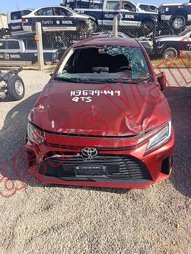 TOYOTA YARIS 2023, foto 2 de 19
