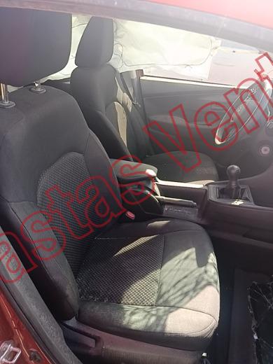 TOYOTA YARIS 2023, foto 12 de 19