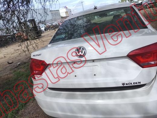 VOLKSWAGEN PASSAT 2013, foto 6 de 19