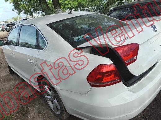 VOLKSWAGEN PASSAT 2013, foto 7 de 19