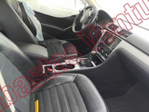 VOLKSWAGEN PASSAT 2013, foto 12 de 19