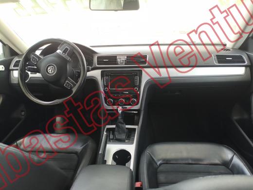 VOLKSWAGEN PASSAT 2013, foto 14 de 19