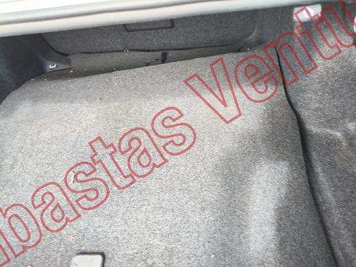 VOLKSWAGEN PASSAT 2013, foto 15 de 19