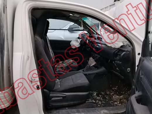 TOYOTA HILUX 2020, foto 12 de 19