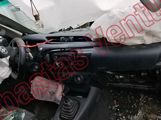 TOYOTA HILUX 2020, foto 14 de 19