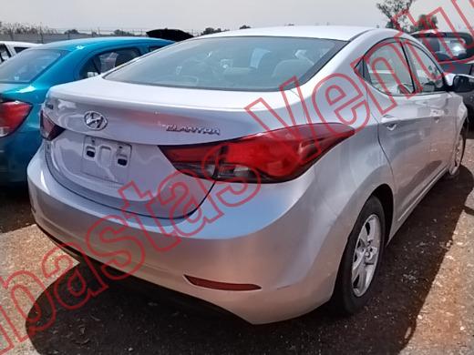 HYUNDAI ELANTRA 2016, foto 5 de 19