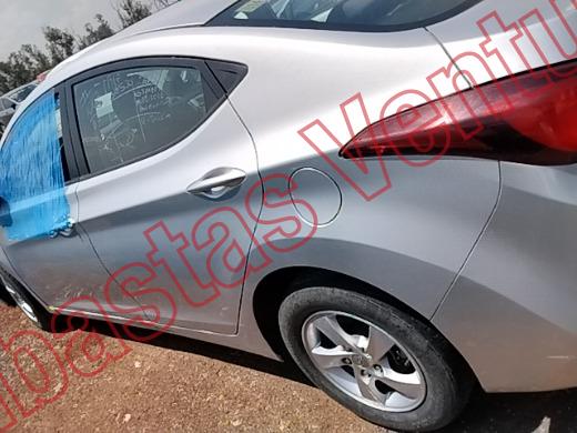 HYUNDAI ELANTRA 2016, foto 8 de 19