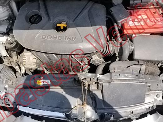 HYUNDAI ELANTRA 2016, foto 10 de 19