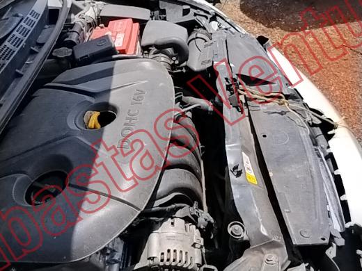 HYUNDAI ELANTRA 2016, foto 11 de 19