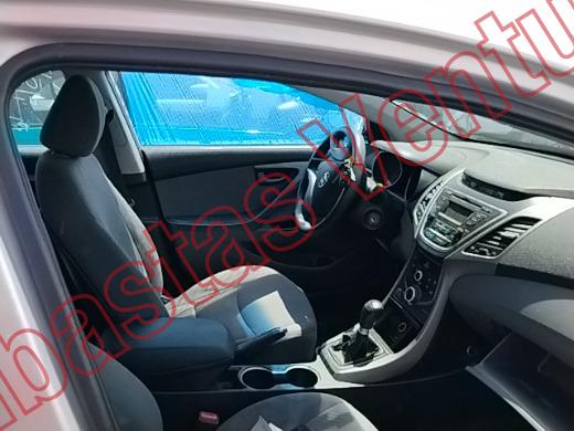 HYUNDAI ELANTRA 2016, foto 12 de 19